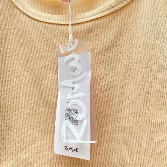 ROMWE - NWT Ribbed Cropped  Tank - Picture 7 of 7